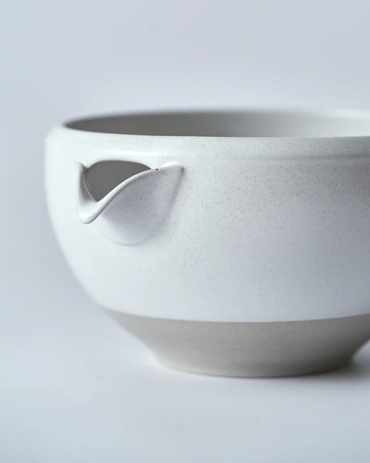 ORIGAMI Katakuchi Matcha-Schüssel gießen